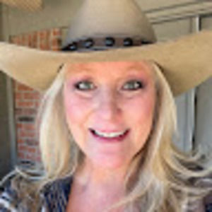 Meet your Posher, Cari